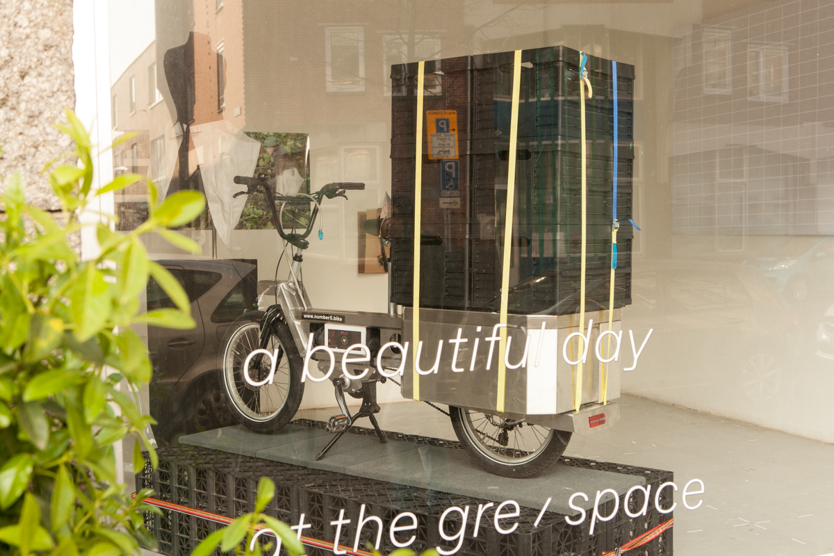 The Grey Space x EROI - The Grey Space in the Middle - Space